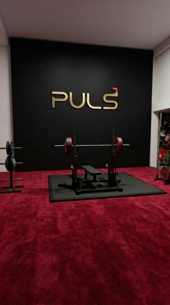 PULS gym racks and barbells